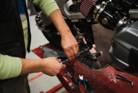 7 Kebiasaan Nyetir Matic Ini Bikin Motor Cepat Rusak Tanpa Disadari