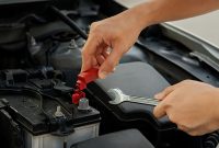 Merawat Aki Mobil dan Motor