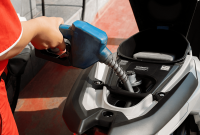 Rahasia Isi Bensin Full Tank Mesin Awet & Anti Karat!